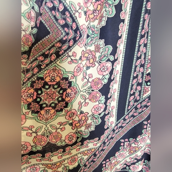 Julia Jordan Maxi Floral Dress - Picture 8 of 15